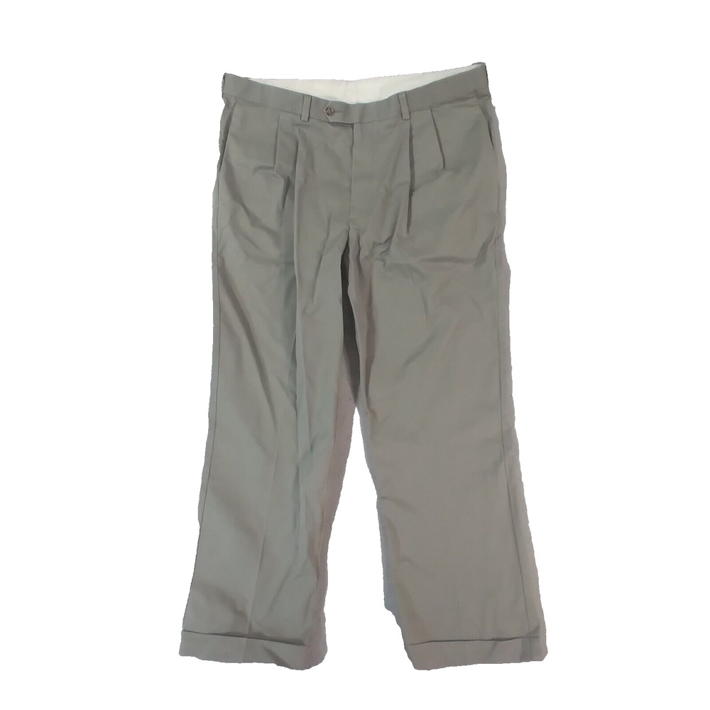 Roundtree &‎ Yorke dress pants Men's 40x30 Gray Pleated Cuffed